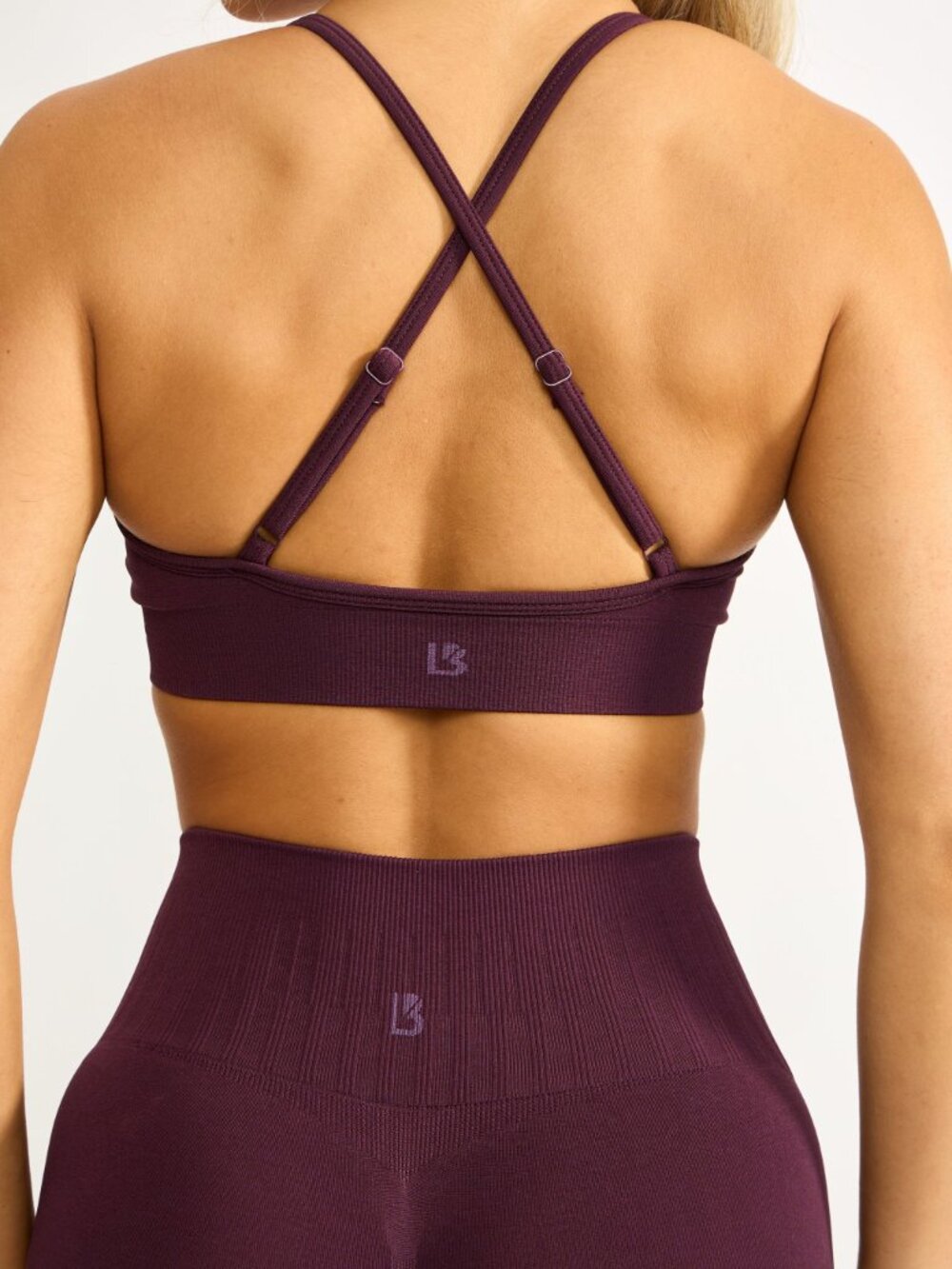 BuffBunny Strappy Plunge Seamless Sports Bra in High Court